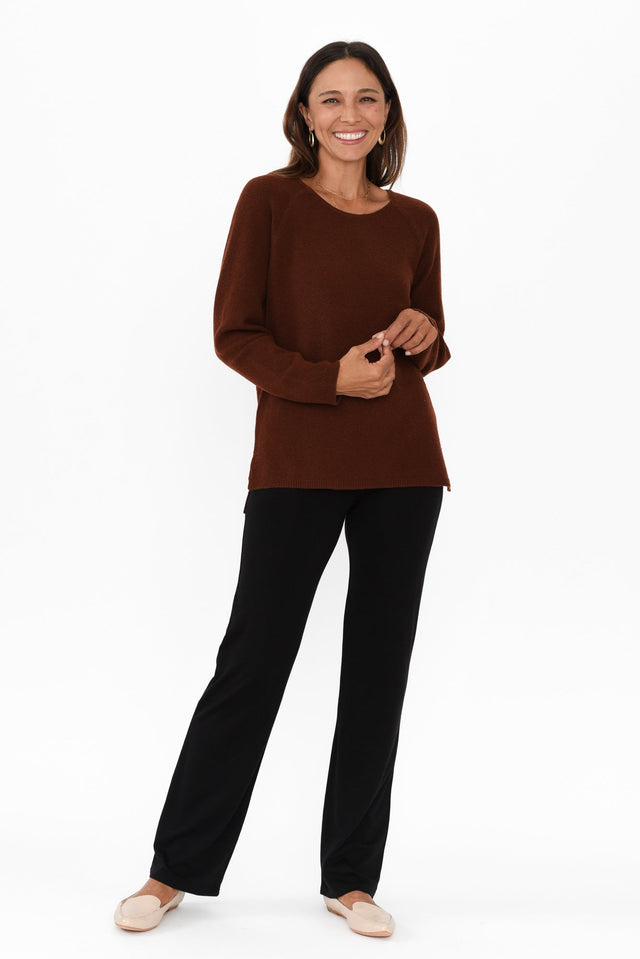 alt text|model:Cara image 4