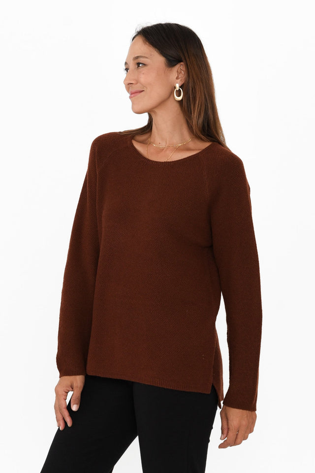 alt text|model:Cara image 2