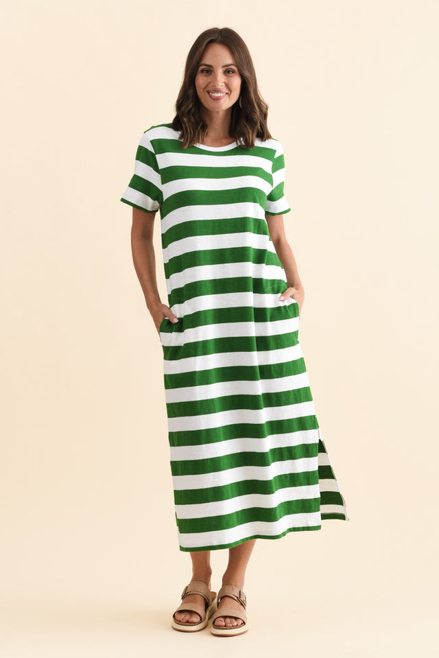 alt text|model:MJ image 6