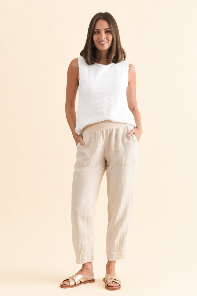 alt text|model:MJ image 8