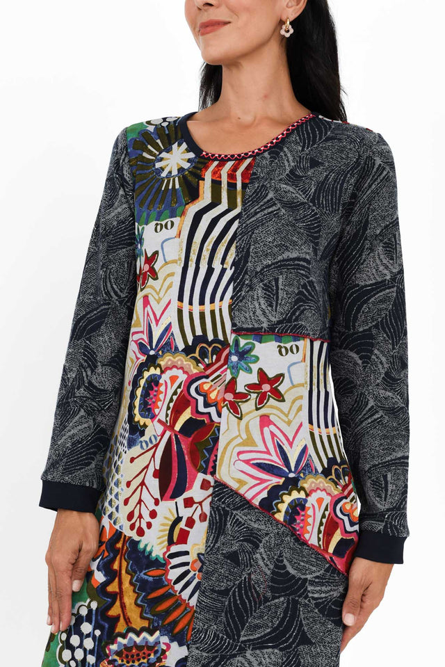 alt text|model:Cara image 6