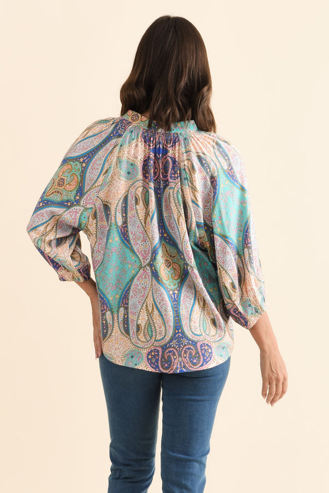 alt text|model:MJ image 5