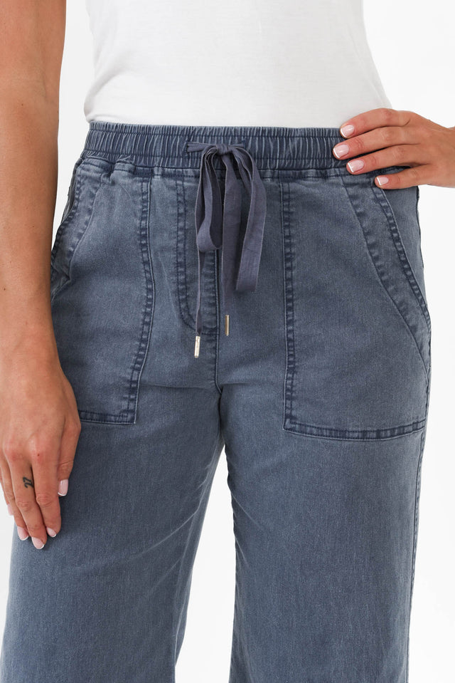 alt text|model:Brontie image 6