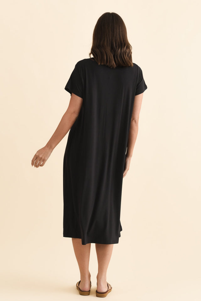 Tiffany Black Bamboo Tee Dress,Brunette model,alt text|model:MJ image 6