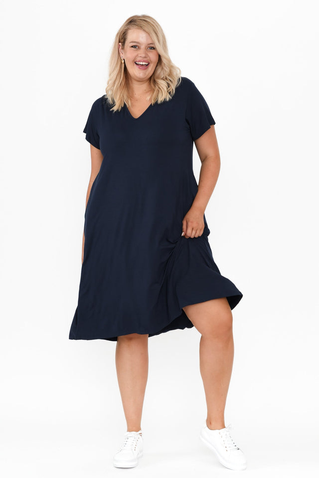 Tiffany Navy Bamboo Tee Dress,Blonde model,plus-size,curve-basics,curve-dresses,plus-size-sleeved-dresses,plus-size-below-knee-dresses,plus-size-bamboo-dresses,plus-size-basic-dresses,plus-size-summer-dresses,alt text|model:Shandre image 8