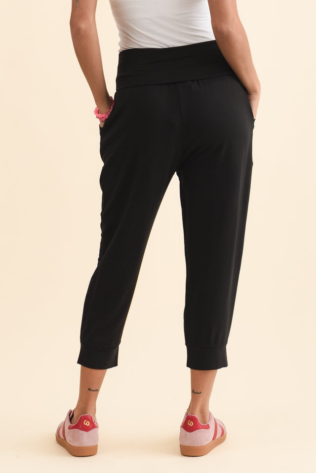 alt text|model:Brontie image 5