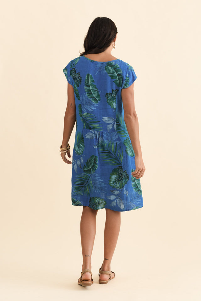 alt text|model:Brontie image 5