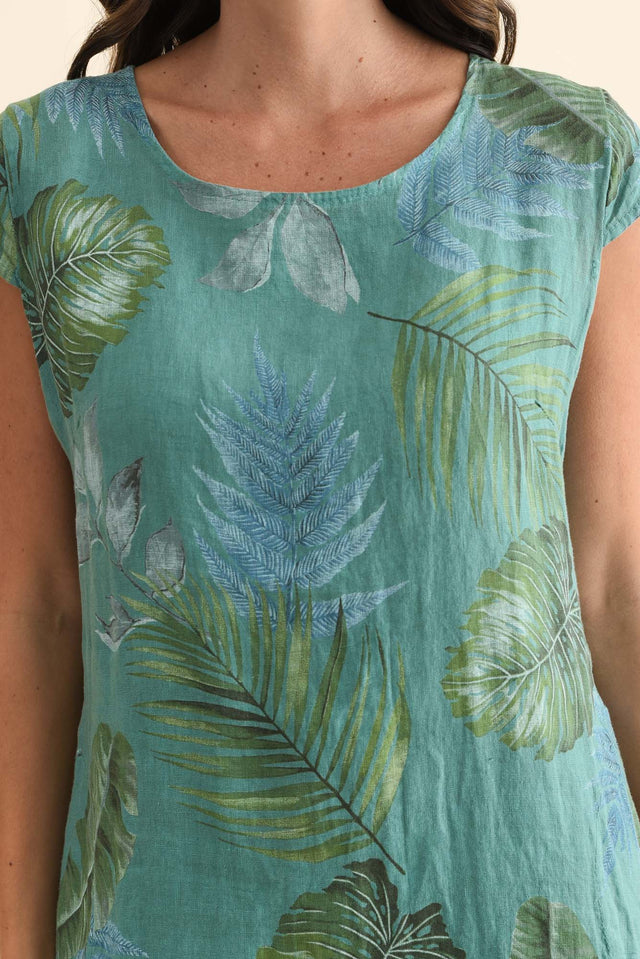 alt text|model:MJ image 6