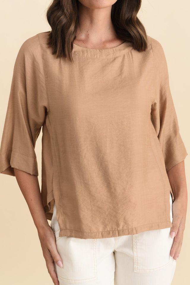 Tommy Taupe Side Split Top,Brunette model,alt text|model:MJ image 7