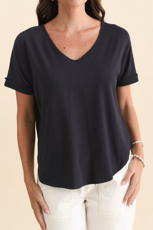 Toronto Navy Cotton Tee,Brunette model,alt text|model:MJ image 7