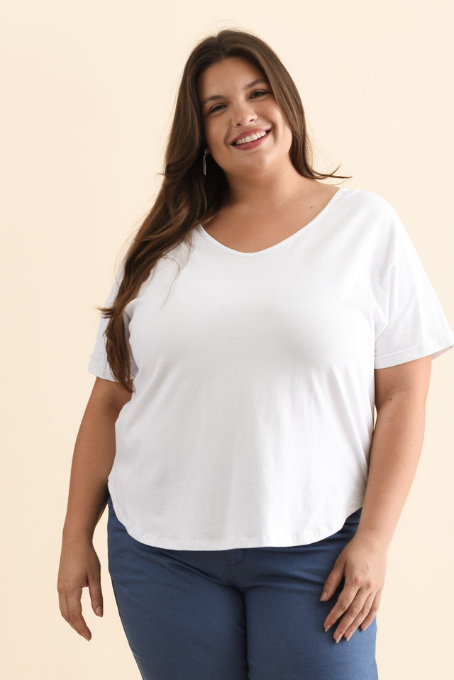 Toronto White Cotton Tee,Brunette model,plus-size,curve-basics,curve-tops,plus-size-cotton-tops,plus-size-basic-tops,alt text|model:Gabby image 9