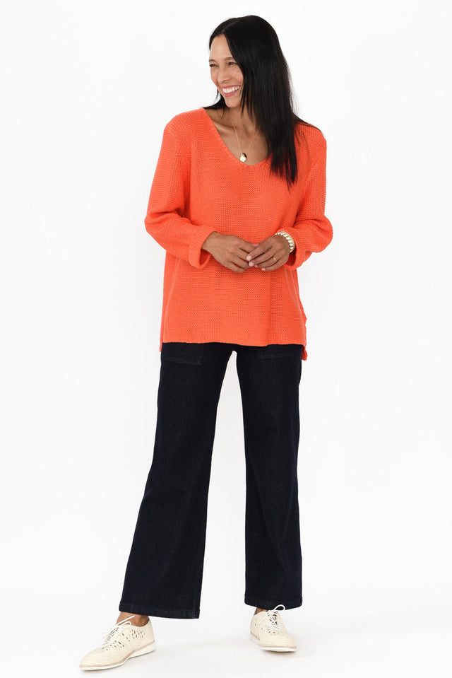 alt text|model:Cara image 7