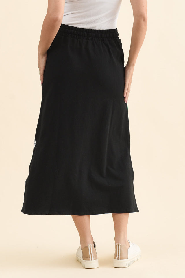 Travel Black Cotton Maxi Skirt,Back,Brunette model,alt text|model:MJ image 6