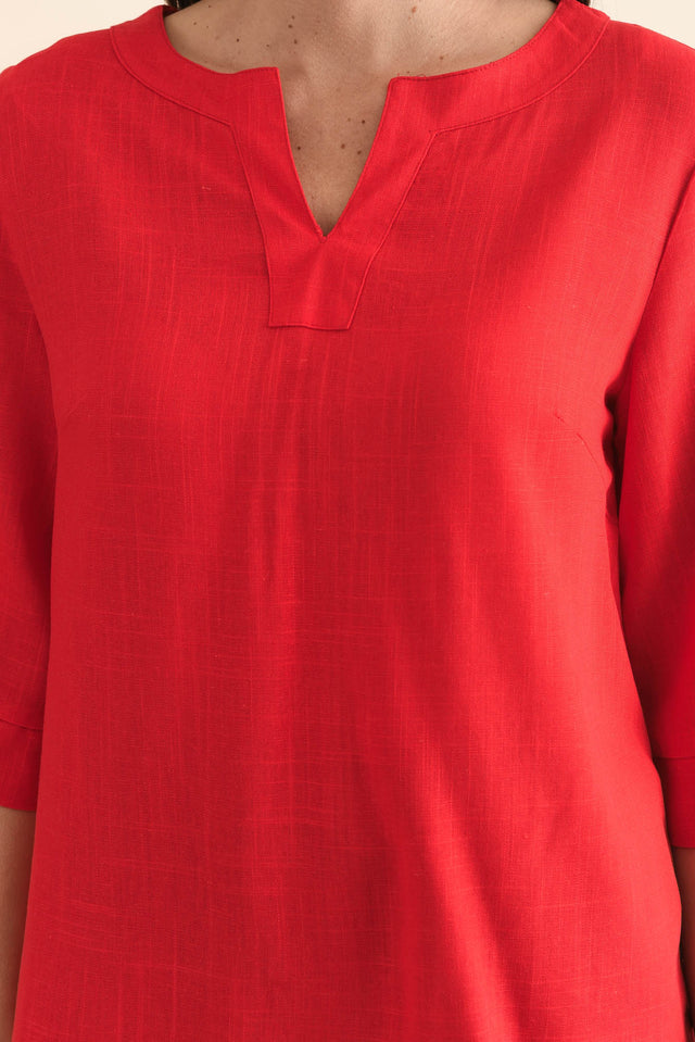 Turner Red Linen Cotton Top,Detail,Brunette model,alt text|model:MJ image 5