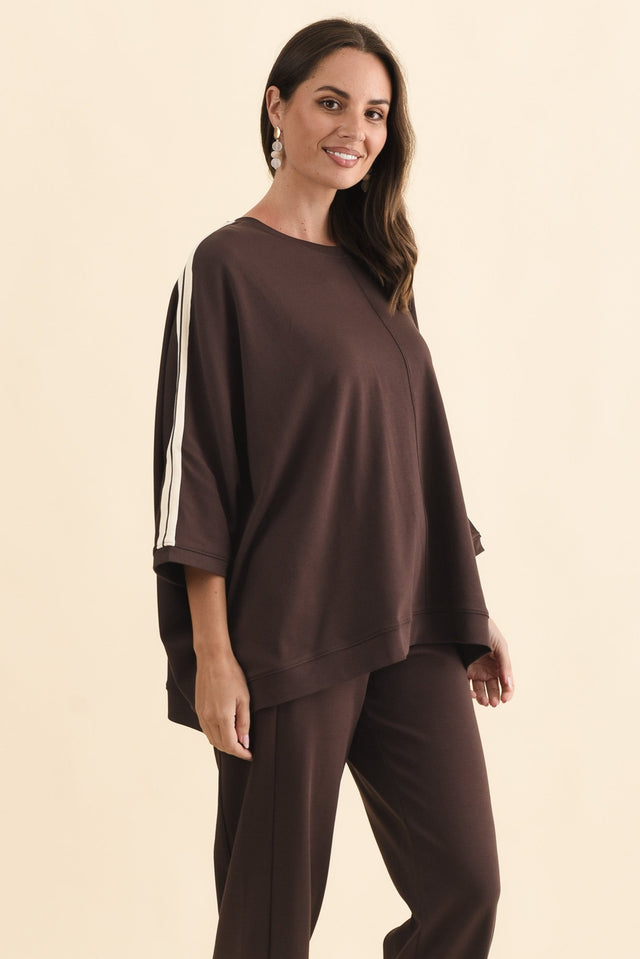 alt text|model:MJ image 3