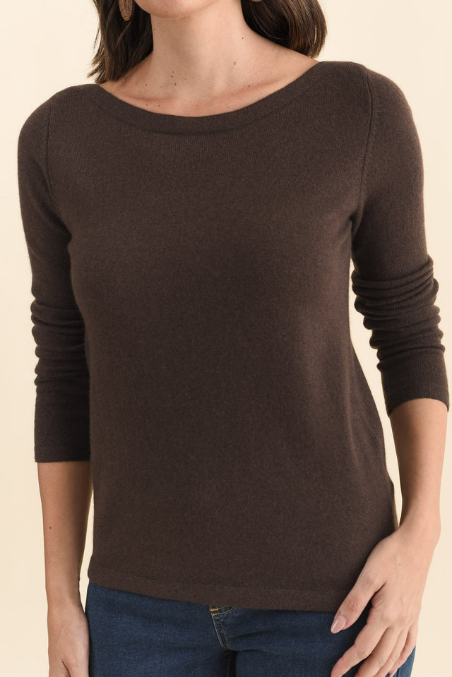 Valery Chocolate Wool Cashmere Jumper,Brunette model,alt text|model:MJ image 6
