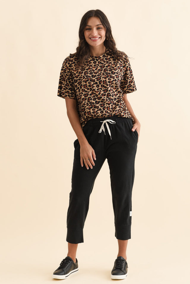 Fundamental Brunch Black Cotton Sweatpants,Brunette model,alt text|model:Brontie image 8
