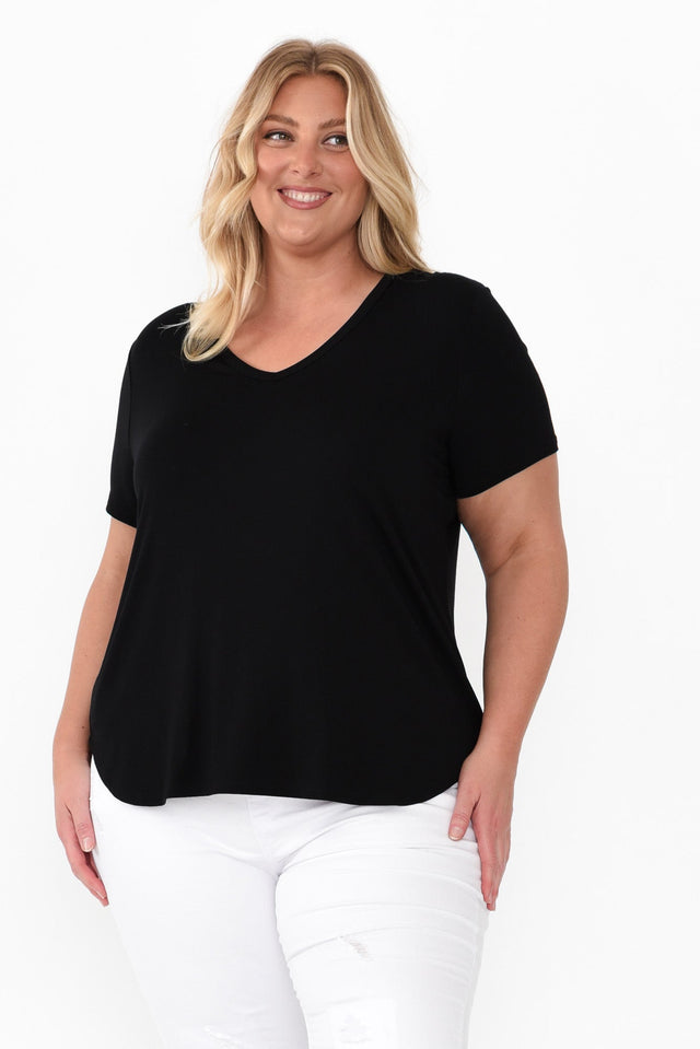 Veronica Black Bamboo Tee,Blonde model,plus-size,curve-basics,curve-tops,plus-size-basic-tops,alt text|model:Caitlin image 9