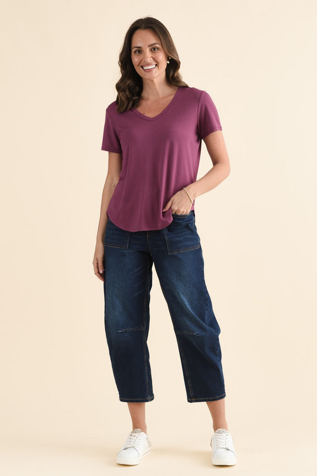 Veronica Plum Bamboo Tee,Full Body,Brunette model,alt text|model:MJ image 6