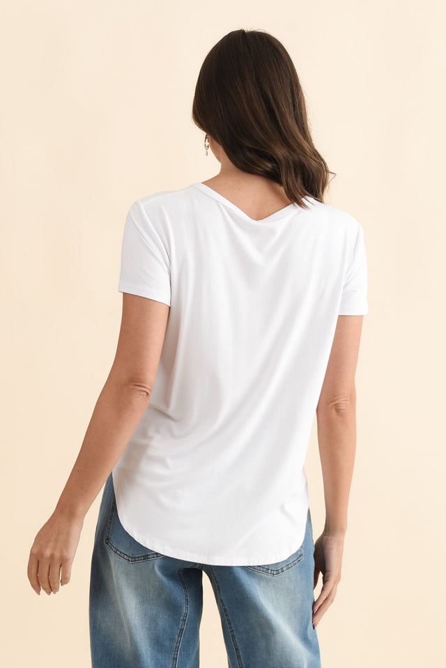 Veronica White Bamboo Tee,Brunette model,alt text|model:MJ image 6