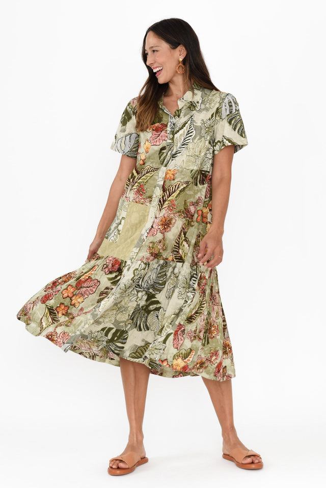 alt text|model:Cara image 8