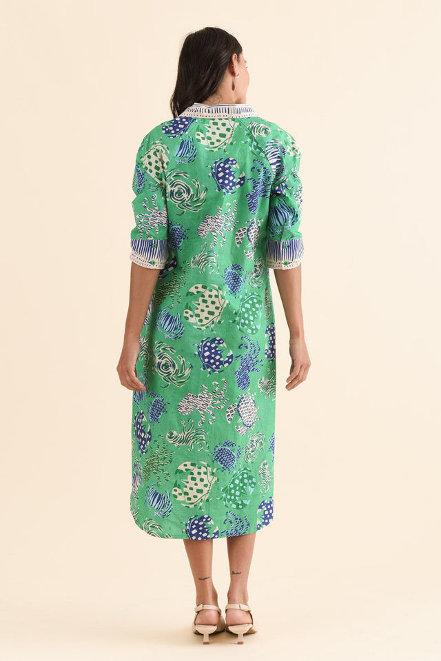 Vossie Green Coastal Cotton Poplin Dress,Back,Brunette model,alt text|model:Brontie image 5