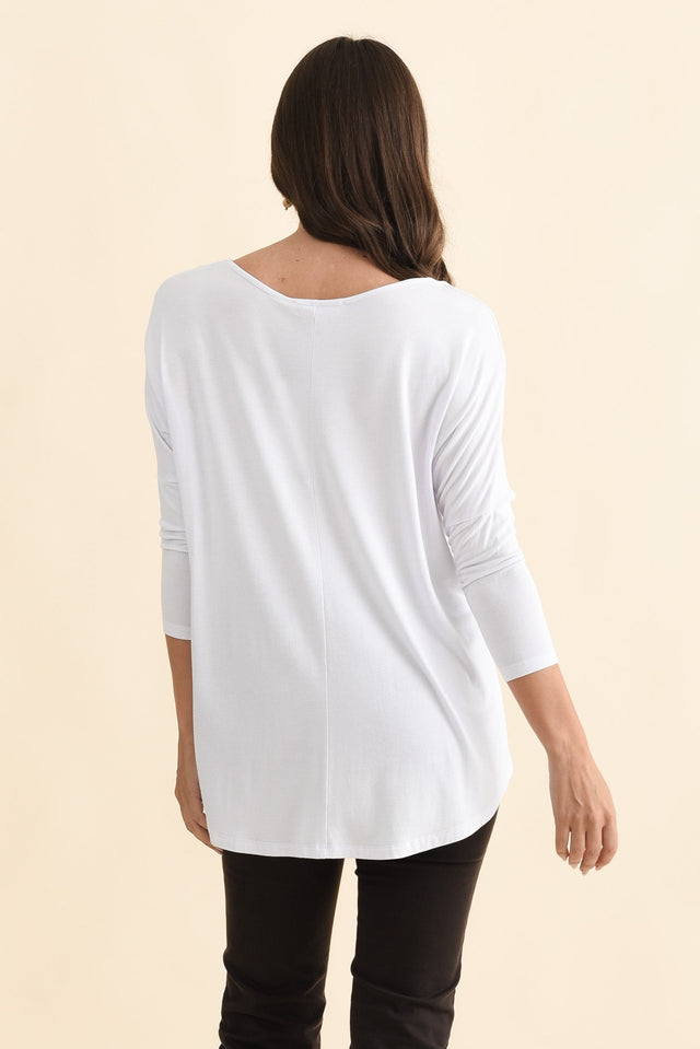 White Milan 3/4 Sleeve Top,Brunette model,alt text|model:MJ image 4