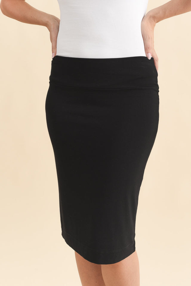Whitney Black Bamboo Tube Skirt,Brunette model,alt text|model:MJ image 7