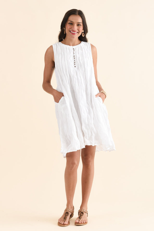 Willa White Crinkle Cotton Dress,Full Body,Brunette model,alt text|model:Brontie image 2