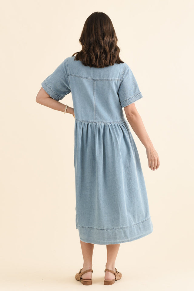 Willow Blue Denim Shirt Dress,Back,Brunette model,alt text|model:MJ image 4