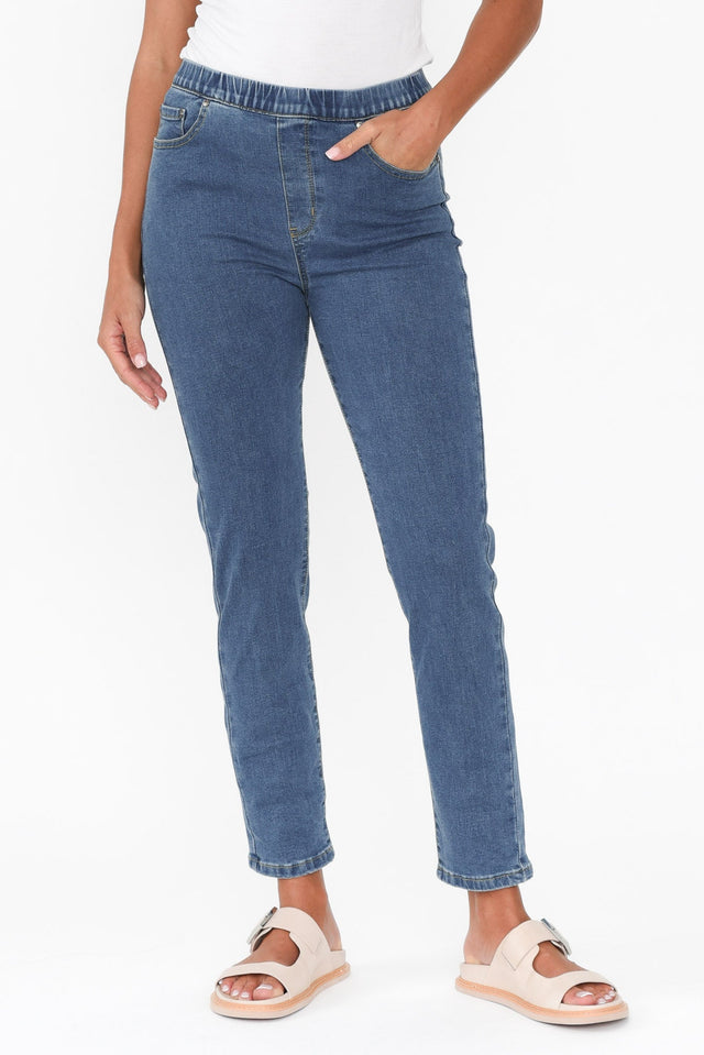 alt text|model:Brontie image 4