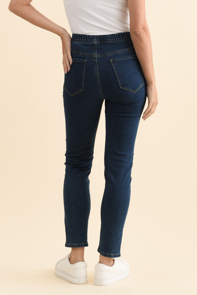 Zadie Dark Denim Stretch Jeans,Brunette model,alt text|model:MJ image 6