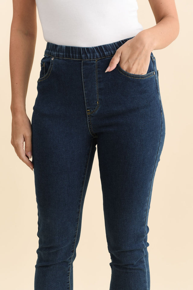 Zadie Dark Denim Stretch Jeans,Brunette model,alt text|model:MJ image 7