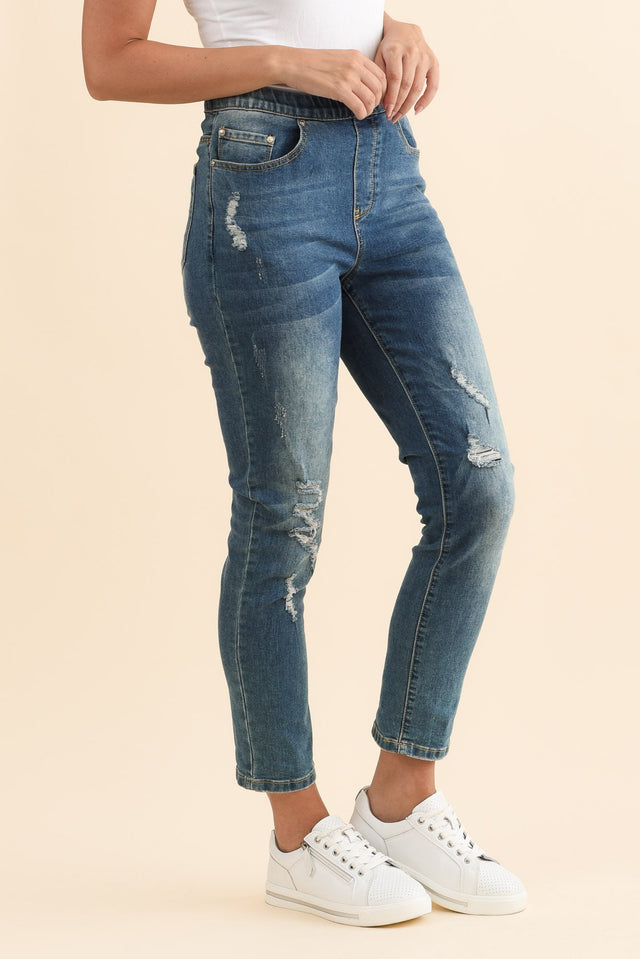 alt text|model:MJ image 5