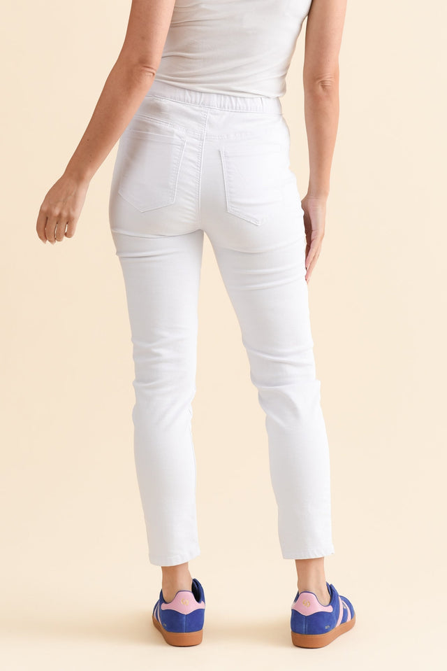 alt text|model:MJ image 5