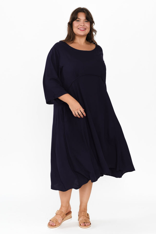 Zaelia Navy Sleeved Crescent Dress,Brunette model,plus-size,curve-dresses,plus-size-sleeved-dresses,plus-size-below-knee-dresses,plus-size-work-edit,plus-size-summer-dresses,alt text|model:Gabby image 8