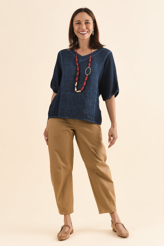 Ziola Navy Linen Cotton Top,Full Body,Brunette model,alt text|model:Cara image 2