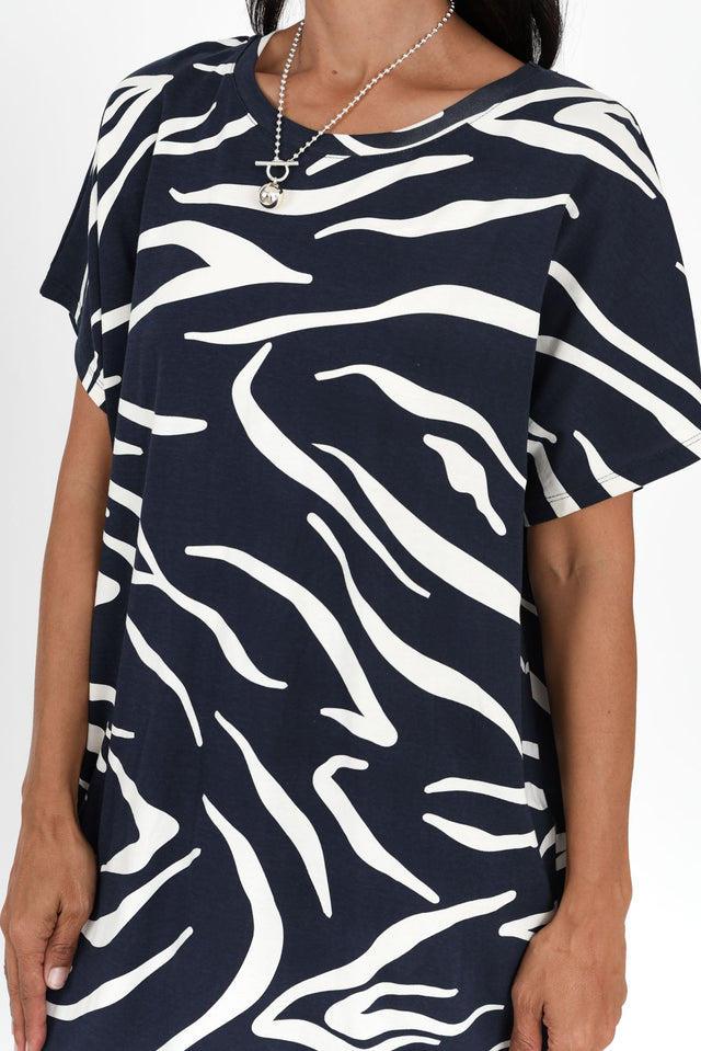 alt text|model:Cara image 6