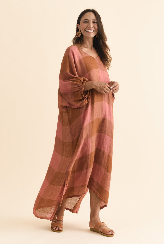 alt text|model:Cara image 5