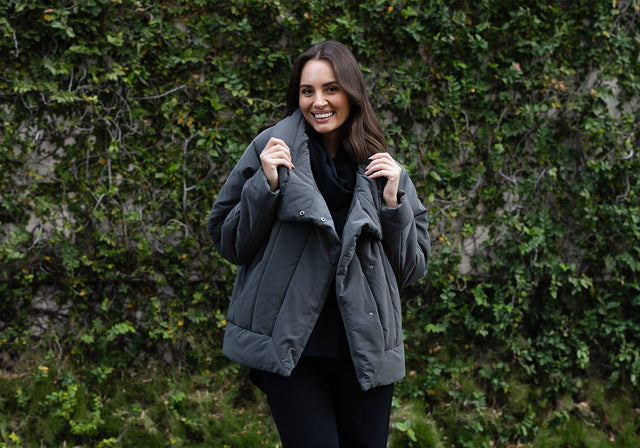 Your Guide to a Smart Casual Dress Code for Women