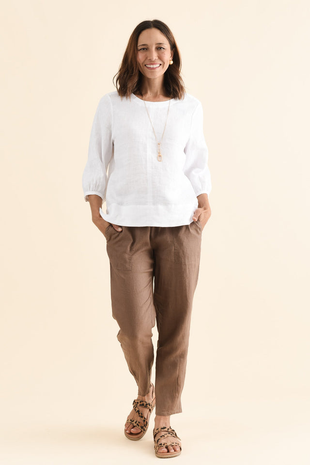Addie White Linen Sleeved Top,Full Body,Brunette model,alt text|model:Cara image 8