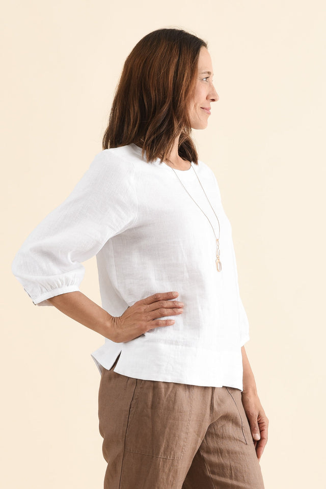 Addie White Linen Sleeved Top,Side,Brunette model,alt text|model:Cara image 5