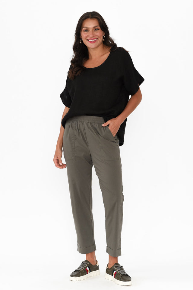 alt text|model:Brontie image 3