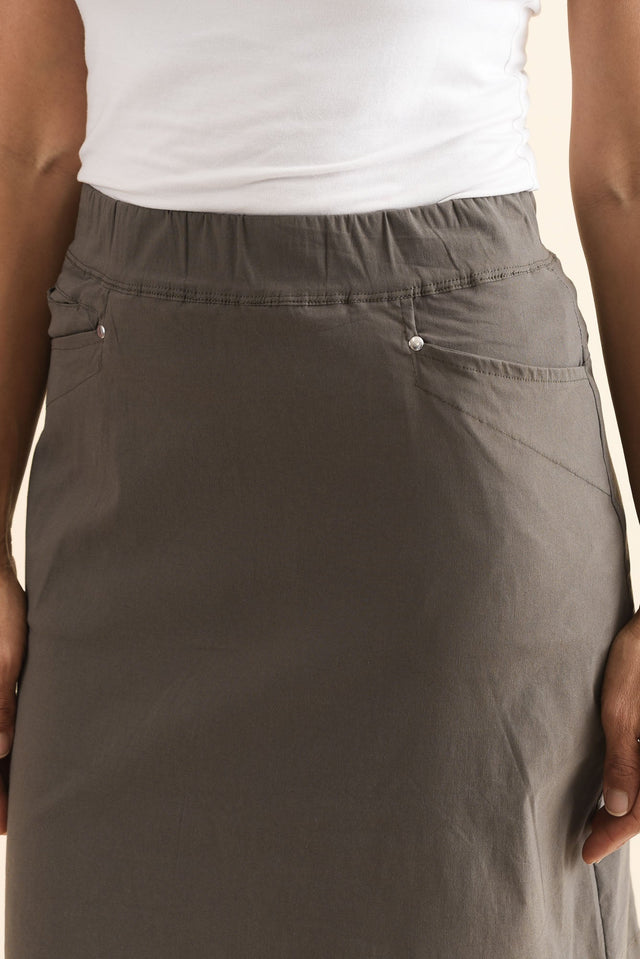 Air-Lite Olive Stretch Pocket Skirt image 5