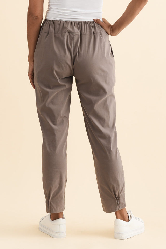 Air-Lite Taupe Stretch Pocket Pants,Brunette model,alt text|model:Cara image 6
