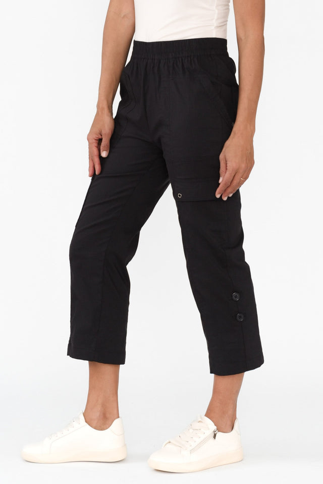 alt text|model:Cara image 4