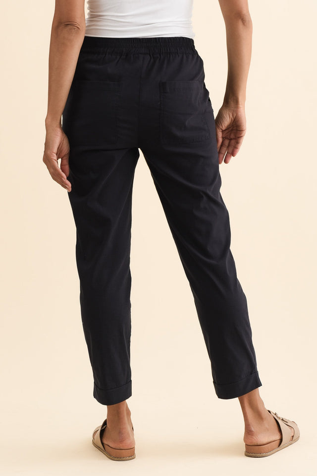 Air-Lite Navy Stretch Cropped Pants,Brunette model,alt text|model:Cara image 5