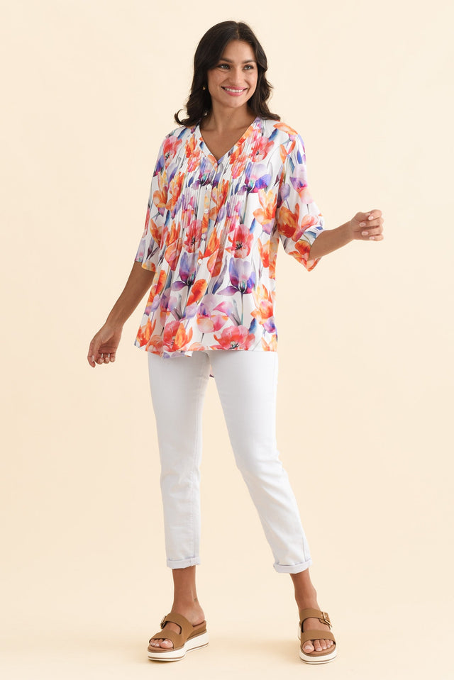 Alby Orange Flower Pleated Blouse,Brunette model,alt text|model:Brontie image 7