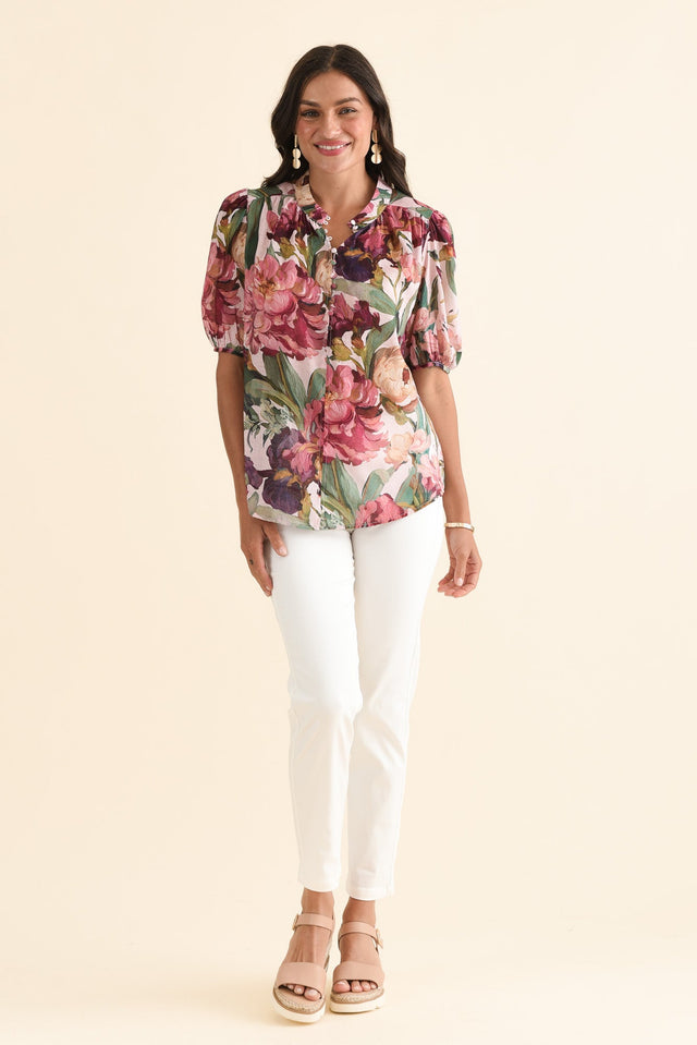 Alexandra Pink Floral Button Top,Full Body,Brunette model,alt text|model:Brontie image 6