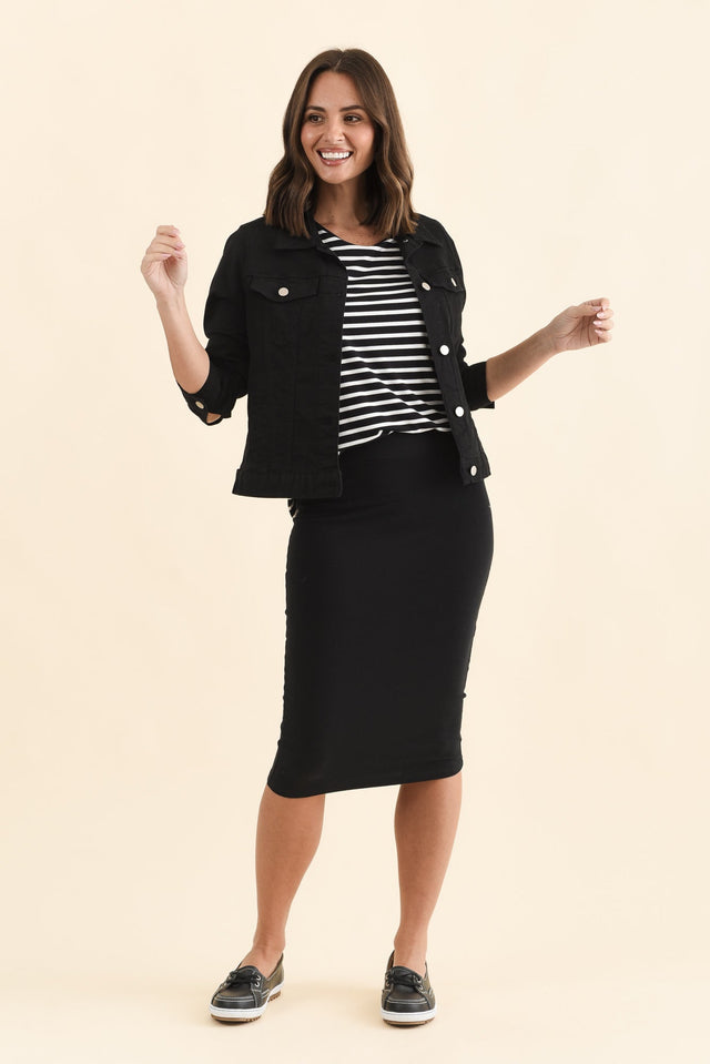 Alicia Black Tube Skirt,Brunette model,alt text|model:MJ image 4